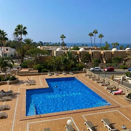 Las Americas Peaceful Ocean View