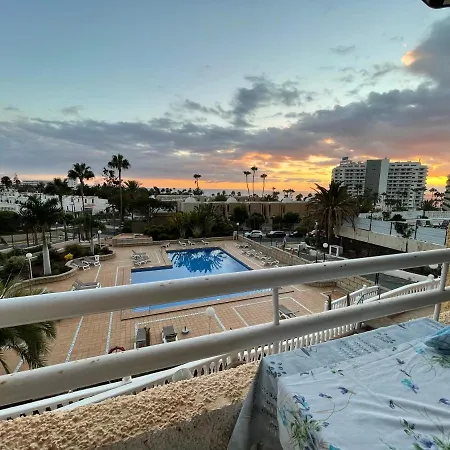 Las Americas Peaceful Ocean View